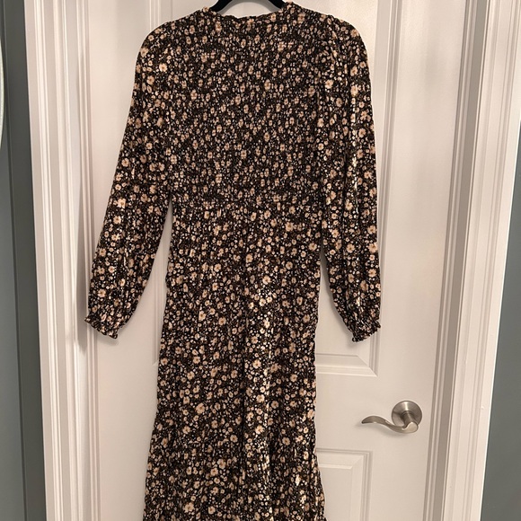 Floral Long Sleeve Dress - Black and Cream - Picture 3 of 4